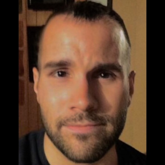 Meet your Posher, Jason - Picture 3 of 7